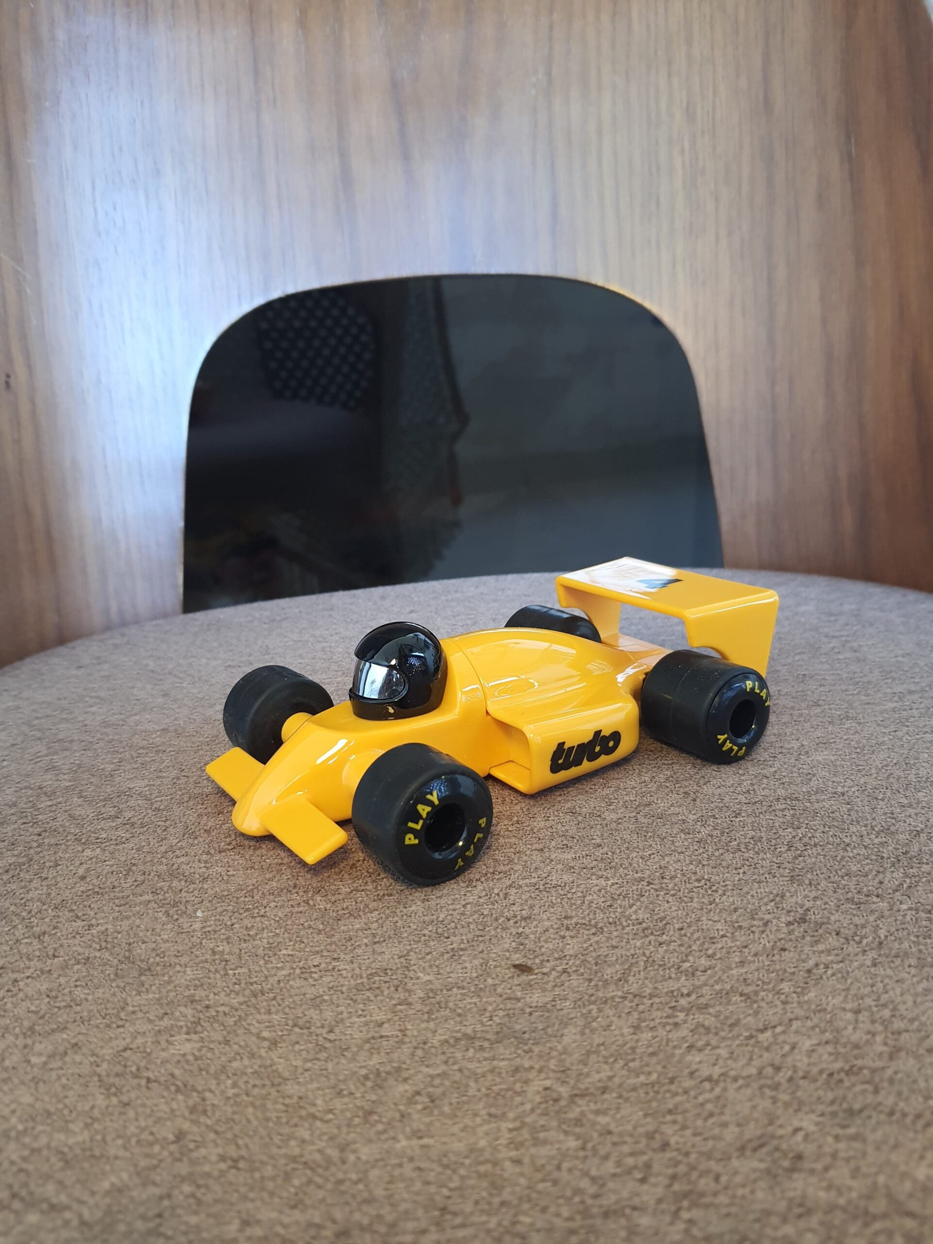 F1 Riser Car